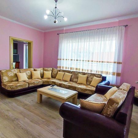 Cheerful 2 Bedroom Villa With Free Parking. Gjirokastër Екстериор снимка