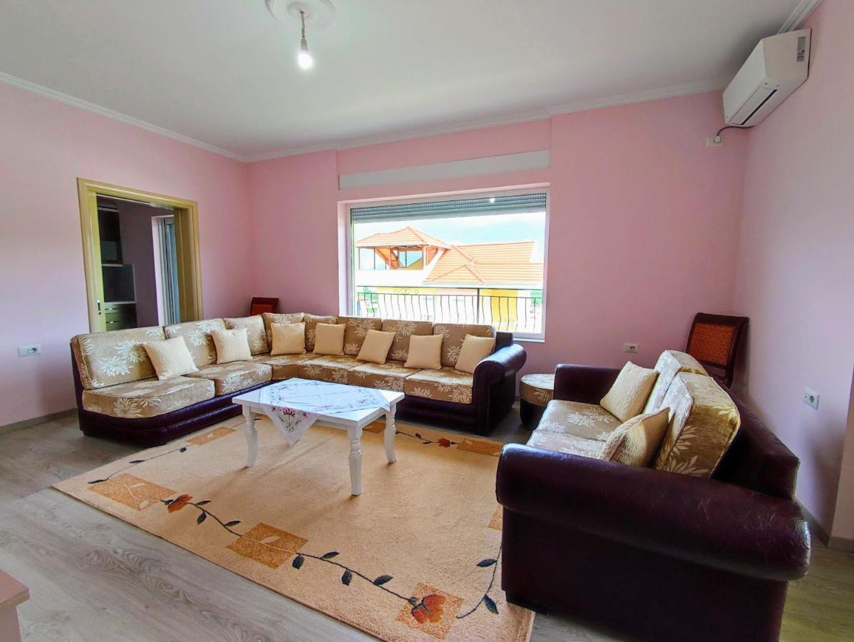 Cheerful 2 Bedroom Villa With Free Parking. Gjirokastër Екстериор снимка